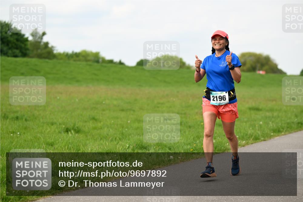 10.05.2026 - 8. Wedeler Halbmarathon Dr. Thomas Lammeyer http://msf.ph/oto/9697892 10.05.2026 11:30:54 Laufen 2196 meine-sportfotos.de