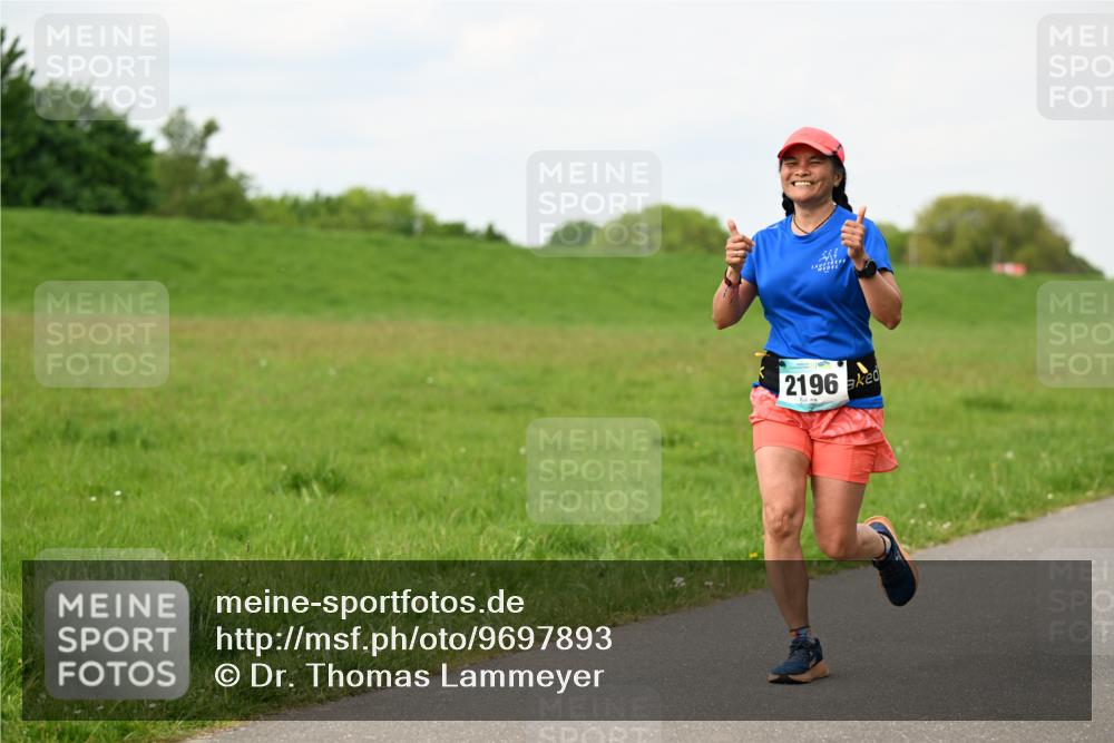 10.05.2026 - 8. Wedeler Halbmarathon Dr. Thomas Lammeyer http://msf.ph/oto/9697893 10.05.2026 11:30:54 Laufen 2196 meine-sportfotos.de