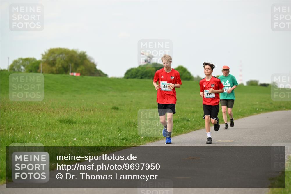 10.05.2026 - 8. Wedeler Halbmarathon Dr. Thomas Lammeyer http://msf.ph/oto/9697950 10.05.2026 11:31:13 Laufen 929 meine-sportfotos.de