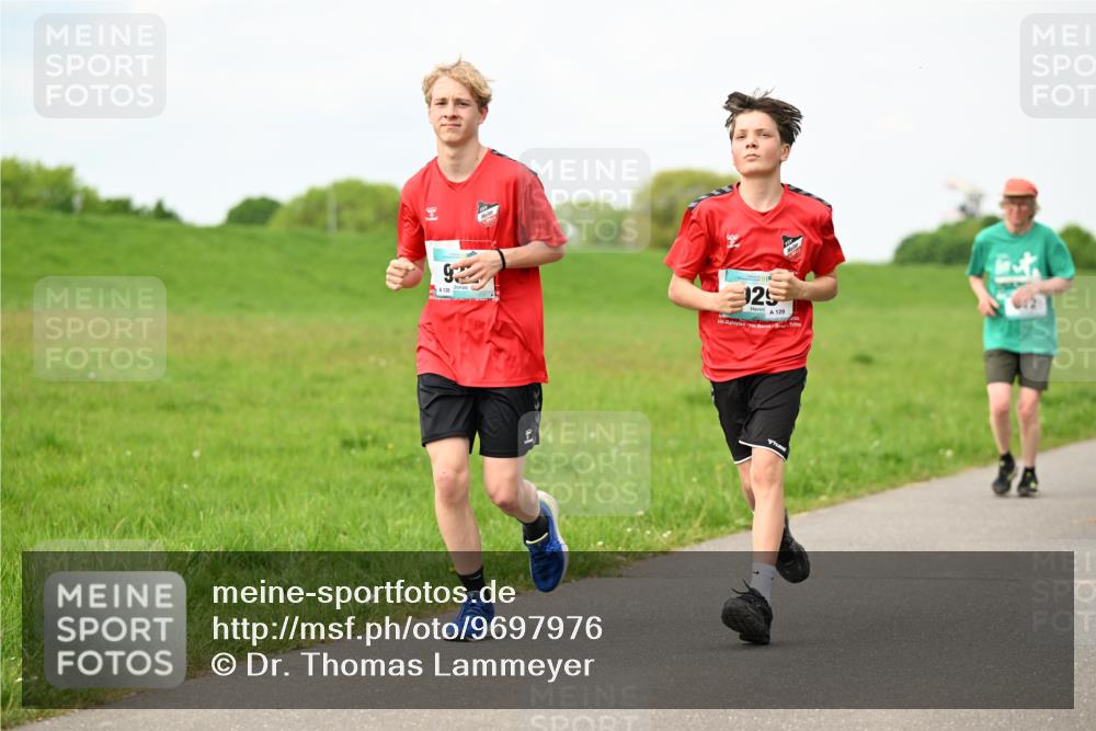 10.05.2026 - 8. Wedeler Halbmarathon Dr. Thomas Lammeyer http://msf.ph/oto/9697976 10.05.2026 11:31:17 Laufen 130, 129 meine-sportfotos.de
