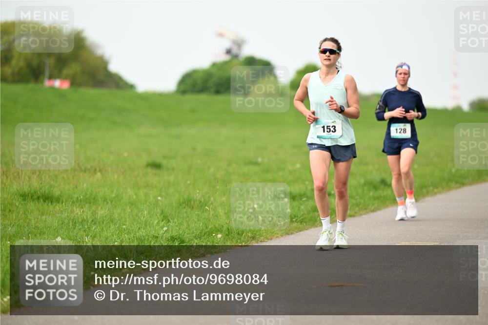 10.05.2026 - 8. Wedeler Halbmarathon Dr. Thomas Lammeyer http://msf.ph/oto/9698084 10.05.2026 11:31:40 Laufen 153, 128 meine-sportfotos.de