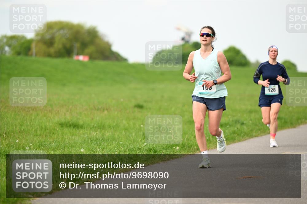 10.05.2026 - 8. Wedeler Halbmarathon Dr. Thomas Lammeyer http://msf.ph/oto/9698090 10.05.2026 11:31:41 Laufen 128 meine-sportfotos.de