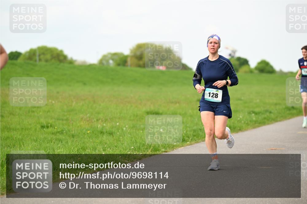 10.05.2026 - 8. Wedeler Halbmarathon Dr. Thomas Lammeyer http://msf.ph/oto/9698114 10.05.2026 11:31:45 Laufen 128 meine-sportfotos.de