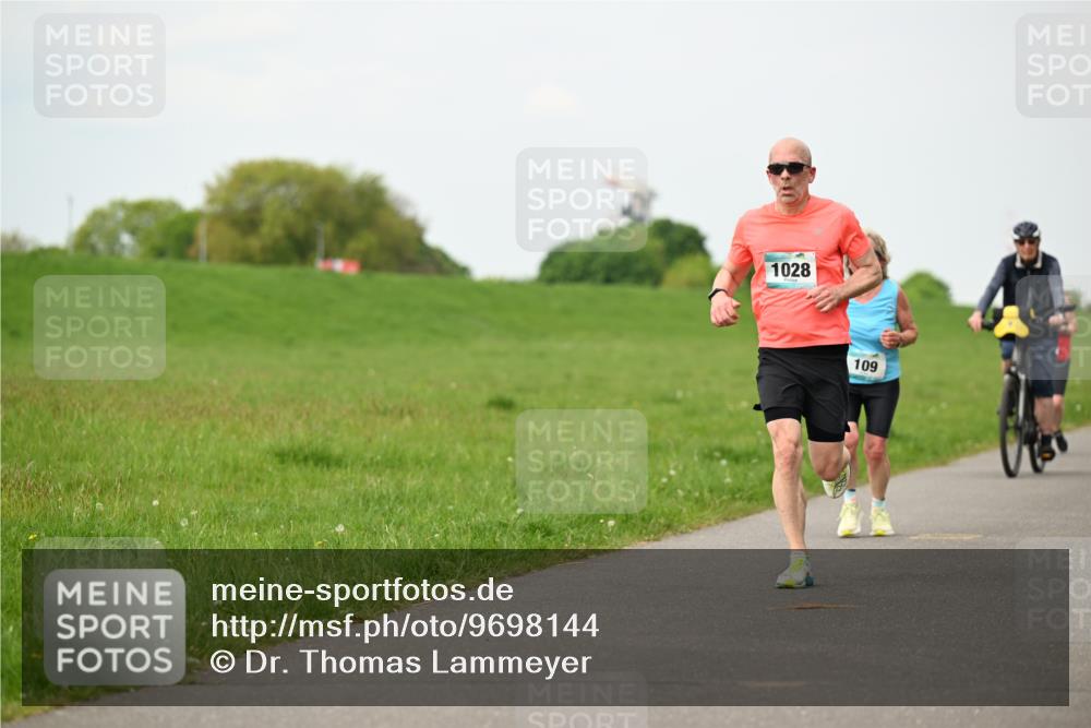 10.05.2026 - 8. Wedeler Halbmarathon Dr. Thomas Lammeyer http://msf.ph/oto/9698144 10.05.2026 11:31:51 Laufen 1028, 109 meine-sportfotos.de