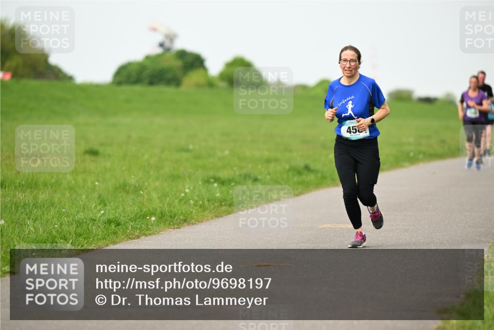 10.05.2026 - 8. Wedeler Halbmarathon Dr. Thomas Lammeyer http://msf.ph/oto/9698197 10.05.2026 11:32:06 Laufen  meine-sportfotos.de