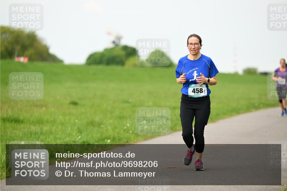 10.05.2026 - 8. Wedeler Halbmarathon Dr. Thomas Lammeyer http://msf.ph/oto/9698206 10.05.2026 11:32:08 Laufen 458 meine-sportfotos.de