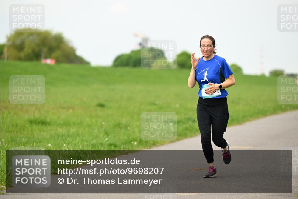 10.05.2026 - 8. Wedeler Halbmarathon Dr. Thomas Lammeyer http://msf.ph/oto/9698207 10.05.2026 11:32:08 Laufen  meine-sportfotos.de