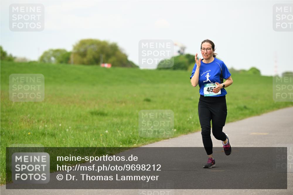 10.05.2026 - 8. Wedeler Halbmarathon Dr. Thomas Lammeyer http://msf.ph/oto/9698212 10.05.2026 11:32:08 Laufen  meine-sportfotos.de