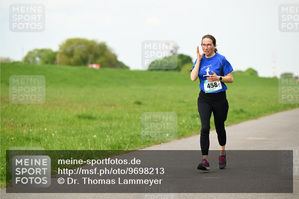 10.05.2026 - 8. Wedeler Halbmarathon Dr. Thomas Lammeyer http://msf.ph/oto/9698213 10.05.2026 11:32:08 Laufen 458 meine-sportfotos.de