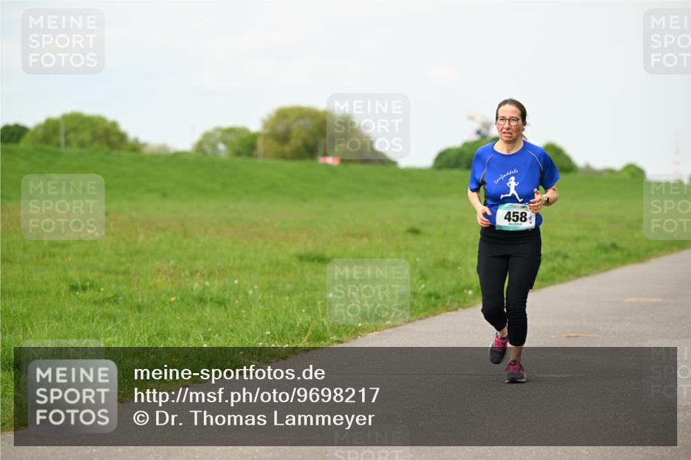 10.05.2026 - 8. Wedeler Halbmarathon Dr. Thomas Lammeyer http://msf.ph/oto/9698217 10.05.2026 11:32:09 Laufen 458 meine-sportfotos.de