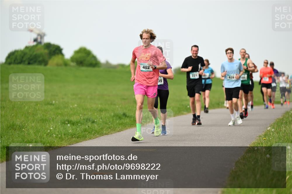 10.05.2026 - 8. Wedeler Halbmarathon Dr. Thomas Lammeyer http://msf.ph/oto/9698222 10.05.2026 11:32:12 Laufen 402, 221, 628 meine-sportfotos.de