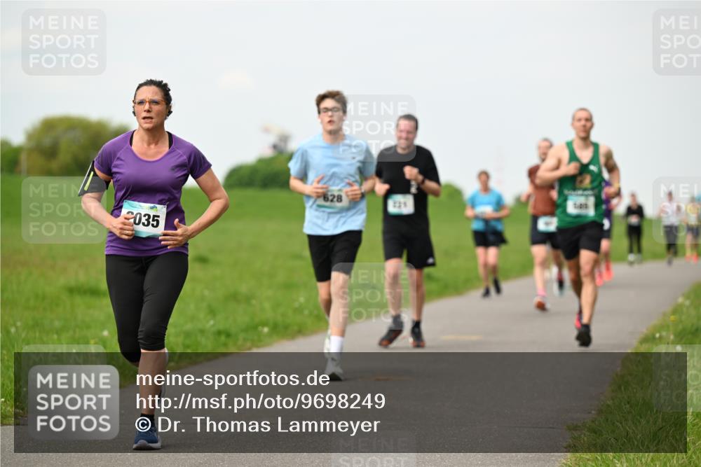 10.05.2026 - 8. Wedeler Halbmarathon Dr. Thomas Lammeyer http://msf.ph/oto/9698249 10.05.2026 11:32:17 Laufen 035, 628 meine-sportfotos.de