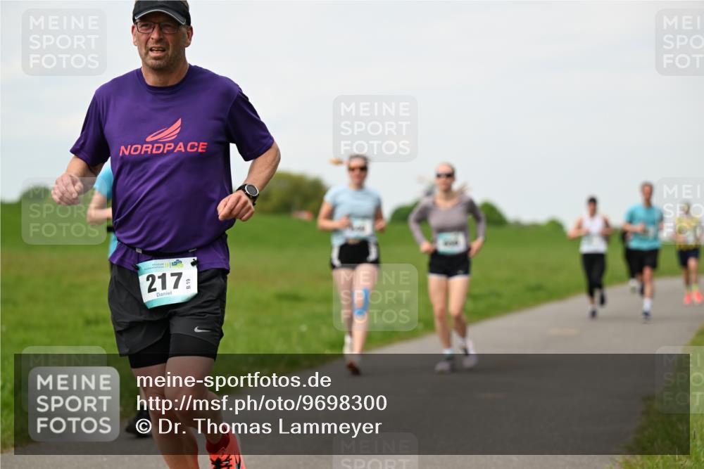 10.05.2026 - 8. Wedeler Halbmarathon Dr. Thomas Lammeyer http://msf.ph/oto/9698300 10.05.2026 11:32:27 Laufen 217 meine-sportfotos.de