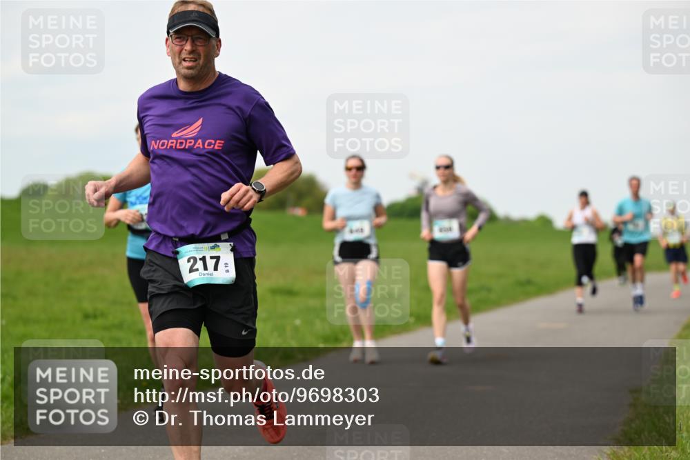 10.05.2026 - 8. Wedeler Halbmarathon Dr. Thomas Lammeyer http://msf.ph/oto/9698303 10.05.2026 11:32:26 Laufen 217 meine-sportfotos.de