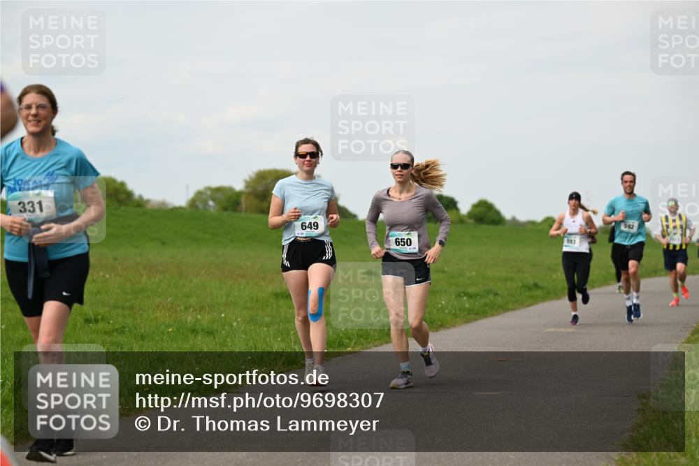10.05.2026 - 8. Wedeler Halbmarathon Dr. Thomas Lammeyer http://msf.ph/oto/9698307 10.05.2026 11:32:27 Laufen 331, 649, 650, 593, 592 meine-sportfotos.de
