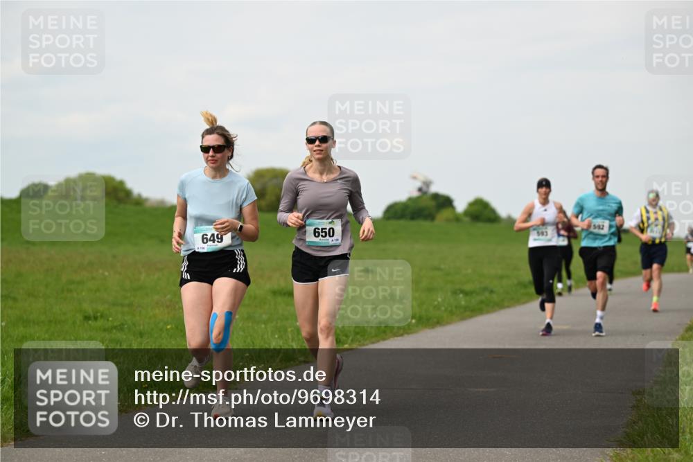 10.05.2026 - 8. Wedeler Halbmarathon Dr. Thomas Lammeyer http://msf.ph/oto/9698314 10.05.2026 11:32:28 Laufen 136, 649, 650, 593 meine-sportfotos.de