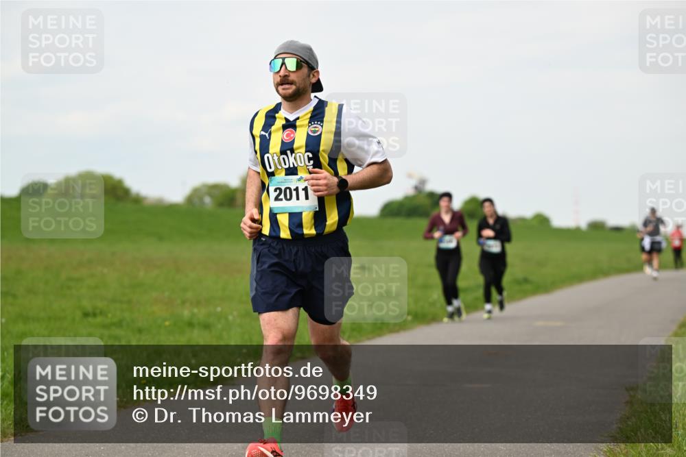 10.05.2026 - 8. Wedeler Halbmarathon Dr. Thomas Lammeyer http://msf.ph/oto/9698349 10.05.2026 11:32:33 Laufen 2011 meine-sportfotos.de