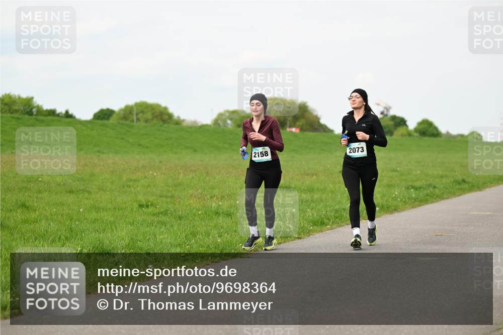 10.05.2026 - 8. Wedeler Halbmarathon Dr. Thomas Lammeyer http://msf.ph/oto/9698364 10.05.2026 11:32:37 Laufen 2158, 2073 meine-sportfotos.de