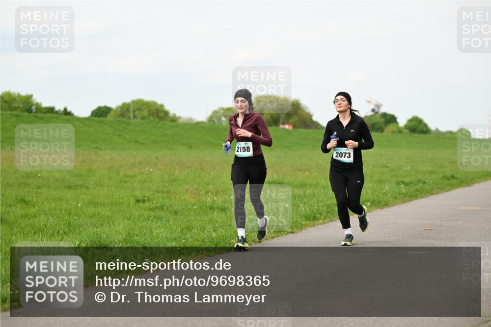 10.05.2026 - 8. Wedeler Halbmarathon Dr. Thomas Lammeyer http://msf.ph/oto/9698365 10.05.2026 11:32:37 Laufen 2158, 2073 meine-sportfotos.de