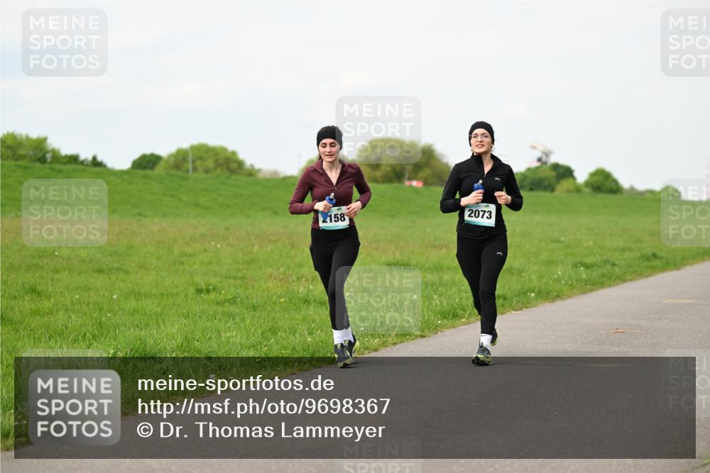 10.05.2026 - 8. Wedeler Halbmarathon Dr. Thomas Lammeyer http://msf.ph/oto/9698367 10.05.2026 11:32:38 Laufen 158, 2073 meine-sportfotos.de