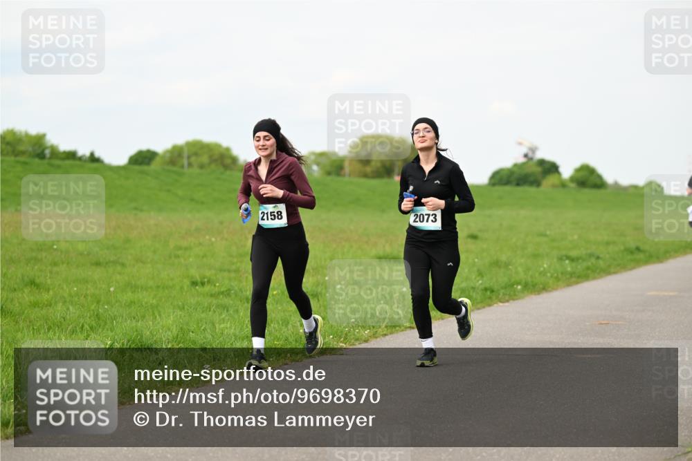 10.05.2026 - 8. Wedeler Halbmarathon Dr. Thomas Lammeyer http://msf.ph/oto/9698370 10.05.2026 11:32:38 Laufen 2158, 2073 meine-sportfotos.de