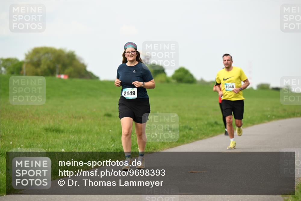 10.05.2026 - 8. Wedeler Halbmarathon Dr. Thomas Lammeyer http://msf.ph/oto/9698393 10.05.2026 11:32:46 Laufen 1048, 2149 meine-sportfotos.de