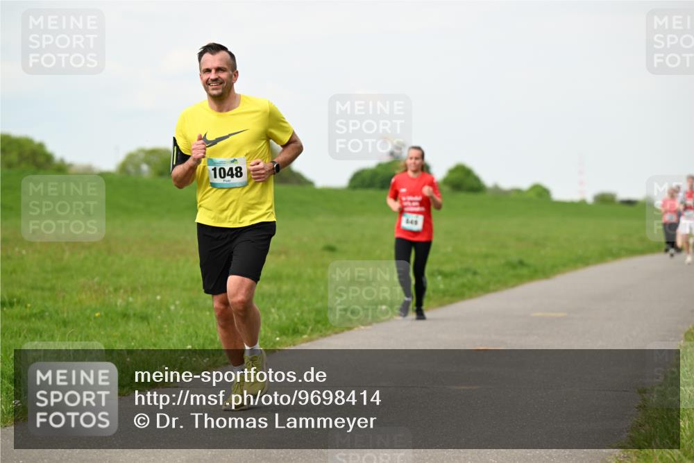 10.05.2026 - 8. Wedeler Halbmarathon Dr. Thomas Lammeyer http://msf.ph/oto/9698414 10.05.2026 11:32:50 Laufen 1048, 445 meine-sportfotos.de