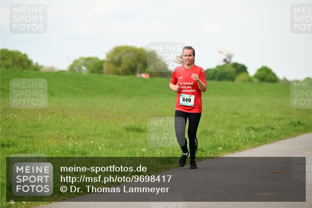 10.05.2026 - 8. Wedeler Halbmarathon Dr. Thomas Lammeyer http://msf.ph/oto/9698417 10.05.2026 11:32:52 Laufen 849 meine-sportfotos.de