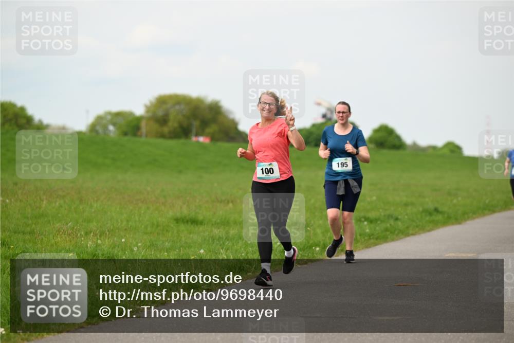 10.05.2026 - 8. Wedeler Halbmarathon Dr. Thomas Lammeyer http://msf.ph/oto/9698440 10.05.2026 11:33:04 Laufen 195, 100 meine-sportfotos.de