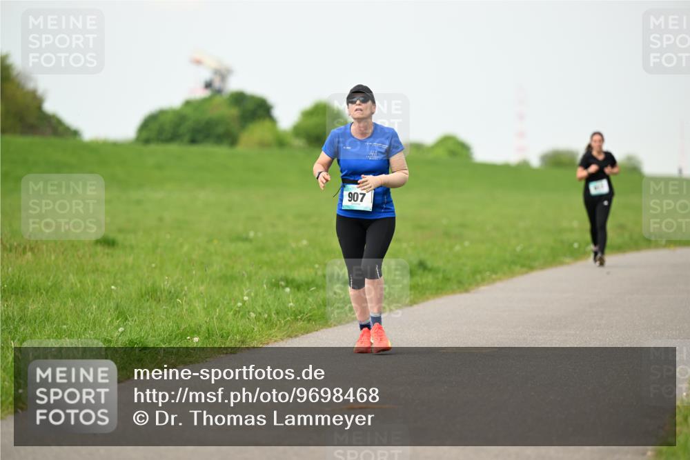 10.05.2026 - 8. Wedeler Halbmarathon Dr. Thomas Lammeyer http://msf.ph/oto/9698468 10.05.2026 11:33:10 Laufen 907 meine-sportfotos.de