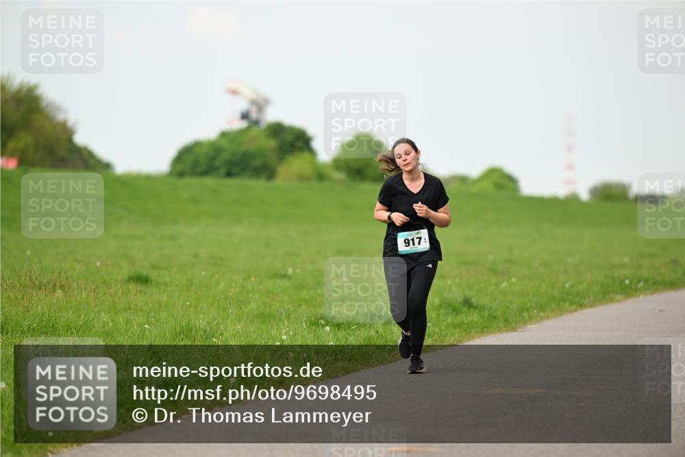 10.05.2026 - 8. Wedeler Halbmarathon Dr. Thomas Lammeyer http://msf.ph/oto/9698495 10.05.2026 11:33:17 Laufen 917 meine-sportfotos.de