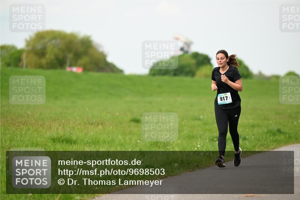 10.05.2026 - 8. Wedeler Halbmarathon Dr. Thomas Lammeyer http://msf.ph/oto/9698503 10.05.2026 11:33:18 Laufen 917 meine-sportfotos.de