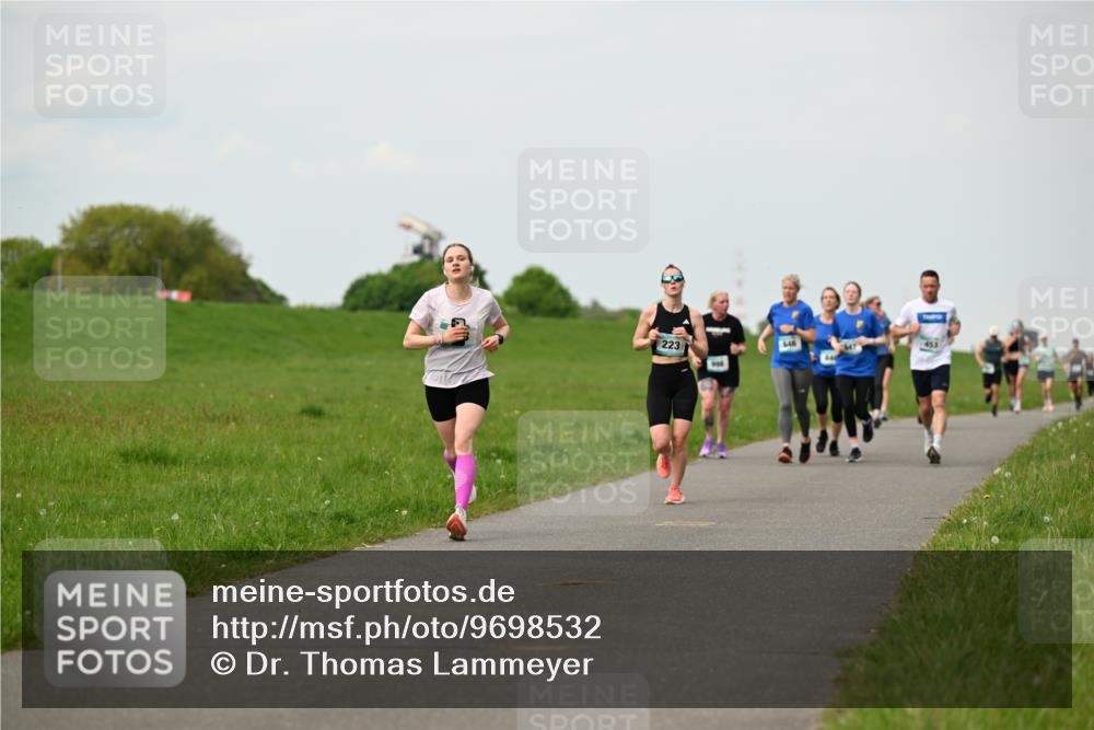 10.05.2026 - 8. Wedeler Halbmarathon Dr. Thomas Lammeyer http://msf.ph/oto/9698532 10.05.2026 11:33:28 Laufen 223, 900, 646 meine-sportfotos.de