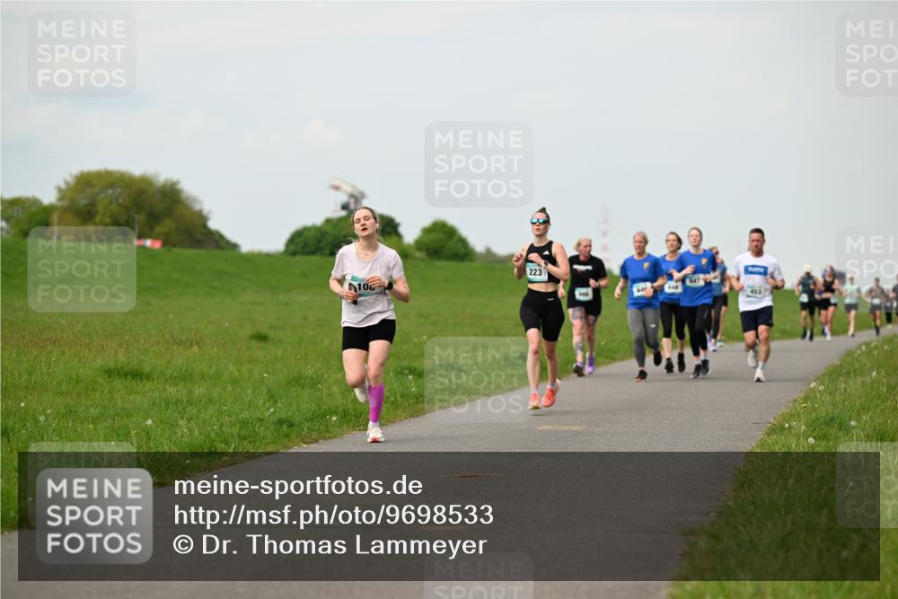 10.05.2026 - 8. Wedeler Halbmarathon Dr. Thomas Lammeyer http://msf.ph/oto/9698533 10.05.2026 11:33:28 Laufen 223 meine-sportfotos.de