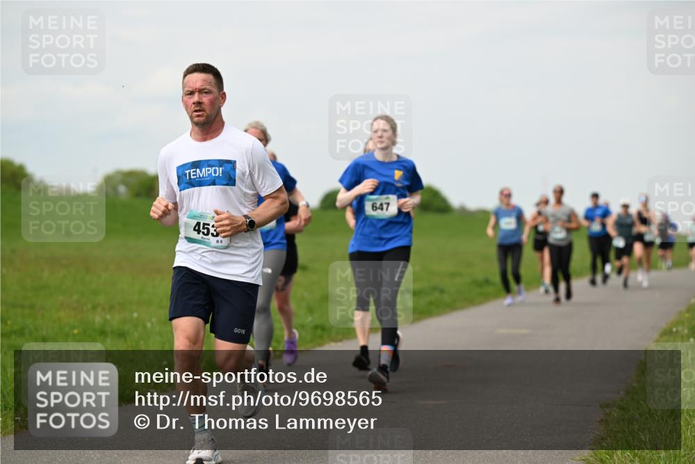 10.05.2026 - 8. Wedeler Halbmarathon Dr. Thomas Lammeyer http://msf.ph/oto/9698565 10.05.2026 11:33:35 Laufen 453, 647 meine-sportfotos.de