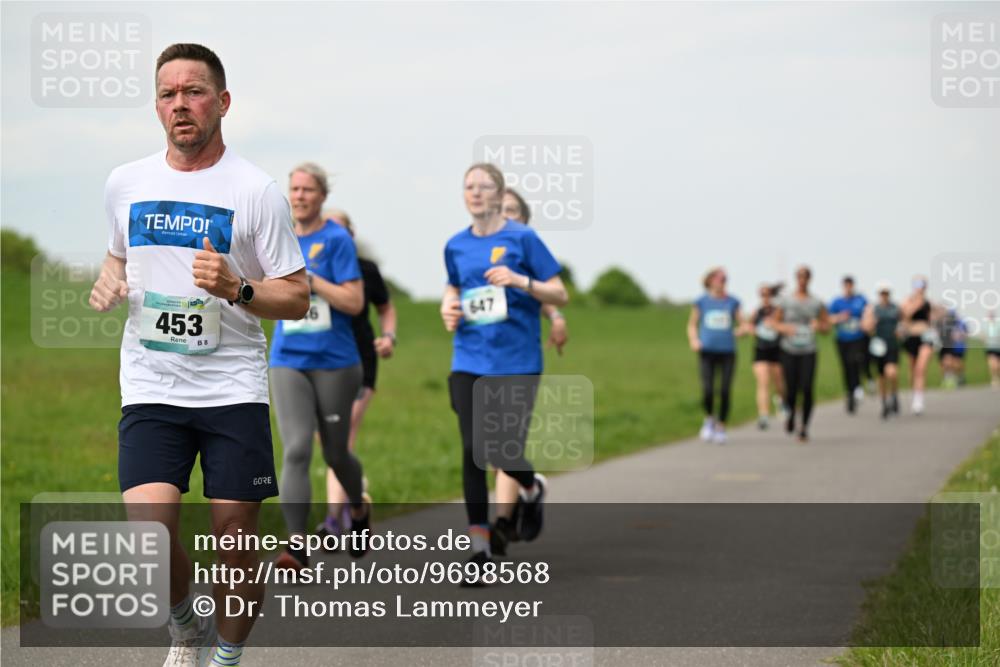 10.05.2026 - 8. Wedeler Halbmarathon Dr. Thomas Lammeyer http://msf.ph/oto/9698568 10.05.2026 11:33:36 Laufen 453, 647 meine-sportfotos.de