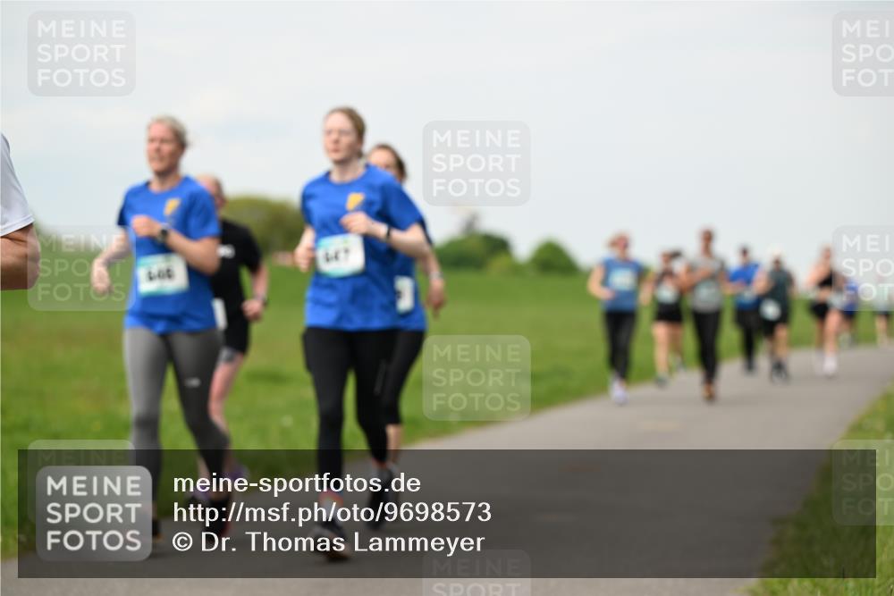 10.05.2026 - 8. Wedeler Halbmarathon Dr. Thomas Lammeyer http://msf.ph/oto/9698573 10.05.2026 11:33:36 Laufen 600, 647 meine-sportfotos.de
