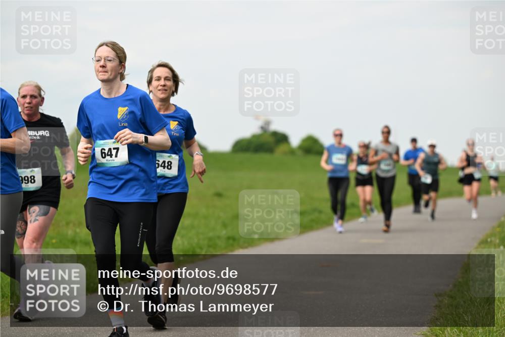 10.05.2026 - 8. Wedeler Halbmarathon Dr. Thomas Lammeyer http://msf.ph/oto/9698577 10.05.2026 11:33:37 Laufen 998, 647, 648 meine-sportfotos.de
