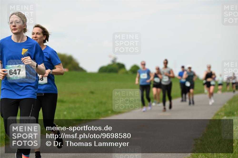 10.05.2026 - 8. Wedeler Halbmarathon Dr. Thomas Lammeyer http://msf.ph/oto/9698580 10.05.2026 11:33:38 Laufen 647 meine-sportfotos.de