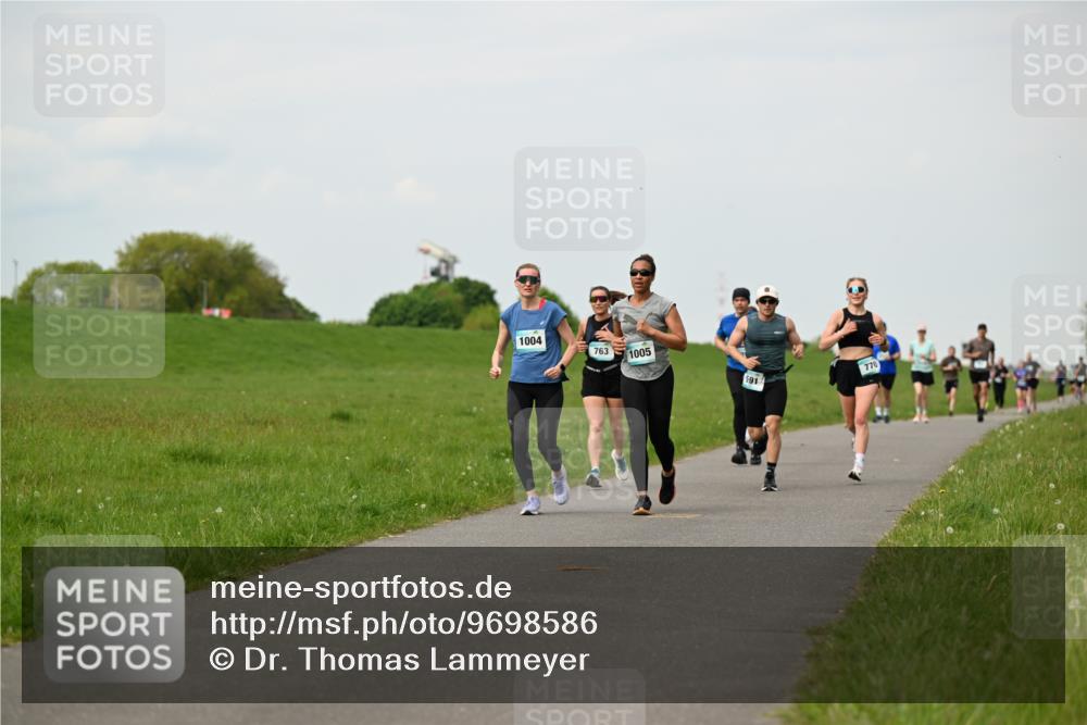 10.05.2026 - 8. Wedeler Halbmarathon Dr. Thomas Lammeyer http://msf.ph/oto/9698586 10.05.2026 11:33:38 Laufen 1004, 763, 1005, 770, 591 meine-sportfotos.de
