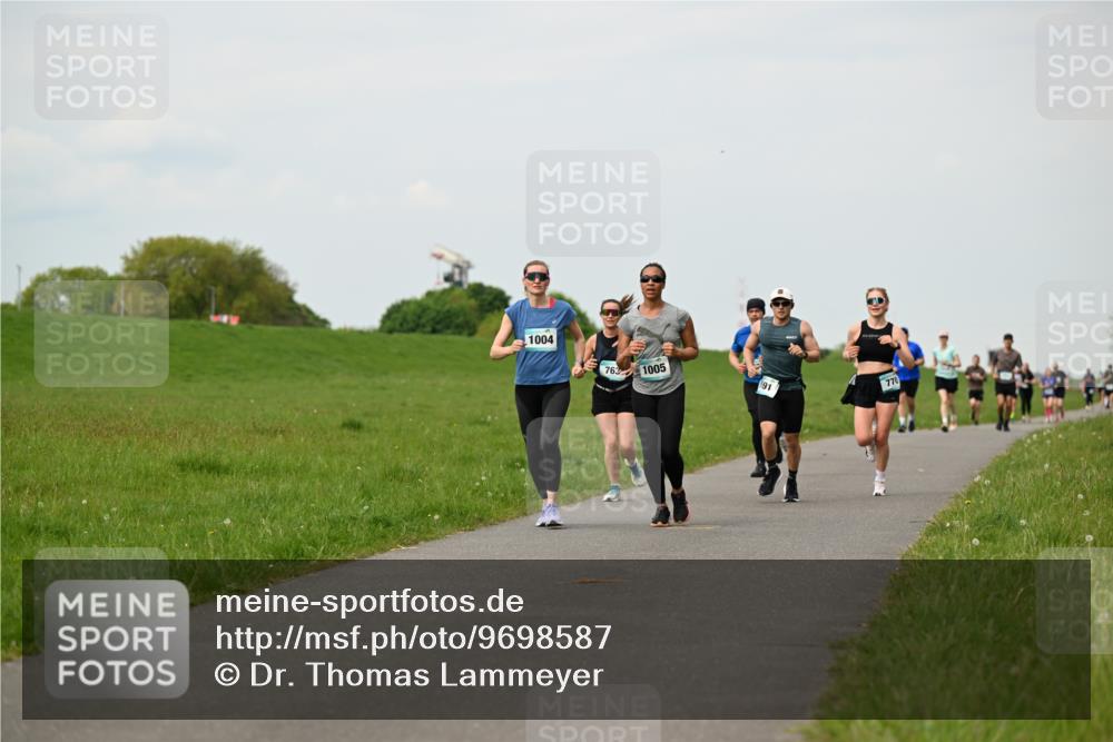 10.05.2026 - 8. Wedeler Halbmarathon Dr. Thomas Lammeyer http://msf.ph/oto/9698587 10.05.2026 11:33:38 Laufen 1004, 763, 1005, 770 meine-sportfotos.de