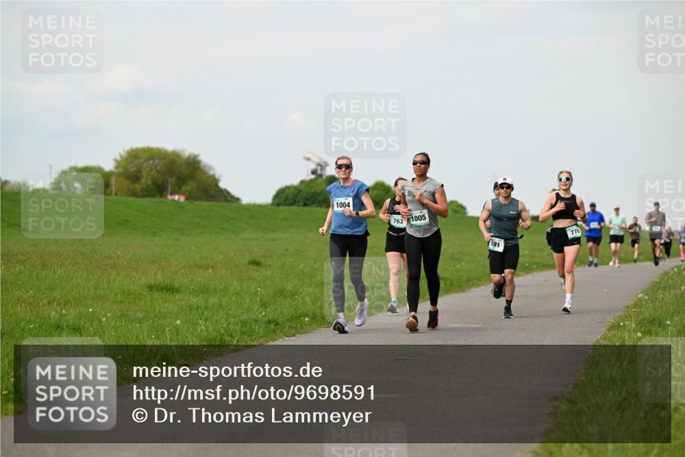 10.05.2026 - 8. Wedeler Halbmarathon Dr. Thomas Lammeyer http://msf.ph/oto/9698591 10.05.2026 11:33:39 Laufen 1004, 763, 1005, 591, 770 meine-sportfotos.de