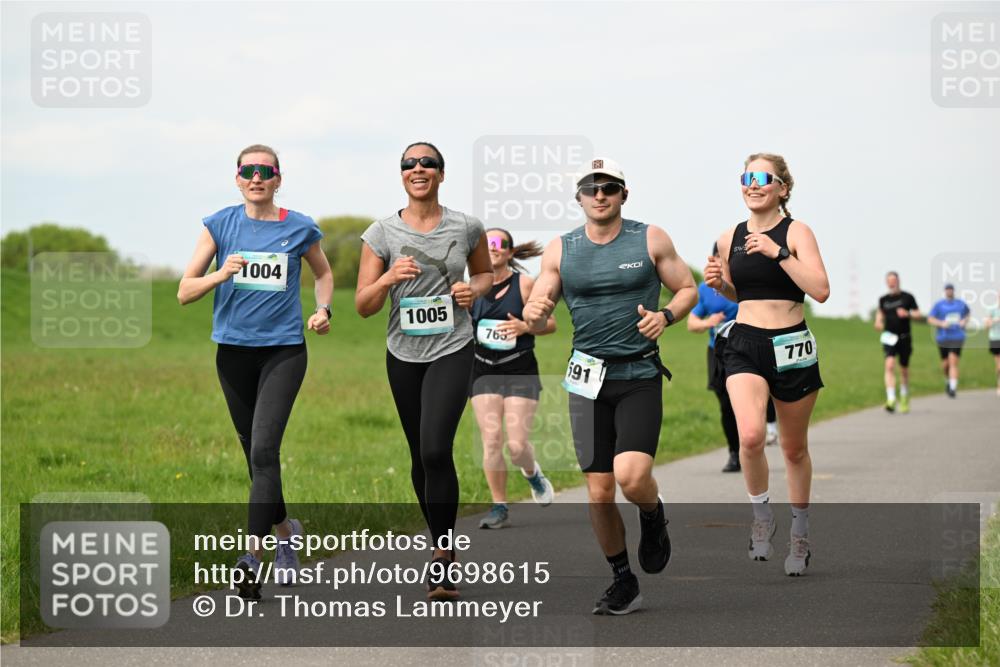 10.05.2026 - 8. Wedeler Halbmarathon Dr. Thomas Lammeyer http://msf.ph/oto/9698615 10.05.2026 11:33:42 Laufen 1004, 1005, 763, 591, 770 meine-sportfotos.de