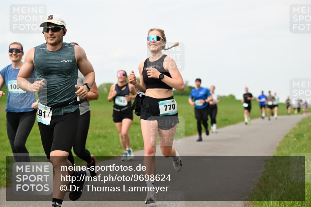 10.05.2026 - 8. Wedeler Halbmarathon Dr. Thomas Lammeyer http://msf.ph/oto/9698624 10.05.2026 11:33:44 Laufen 100, 914, 770 meine-sportfotos.de