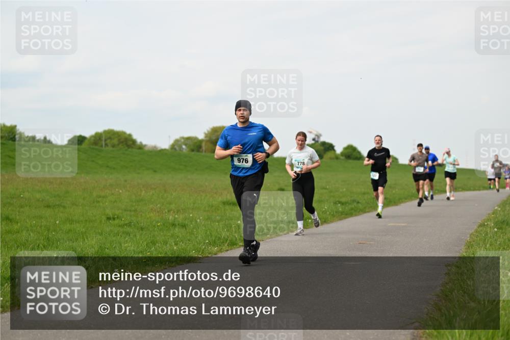10.05.2026 - 8. Wedeler Halbmarathon Dr. Thomas Lammeyer http://msf.ph/oto/9698640 10.05.2026 11:33:46 Laufen 976, 778, 127 meine-sportfotos.de