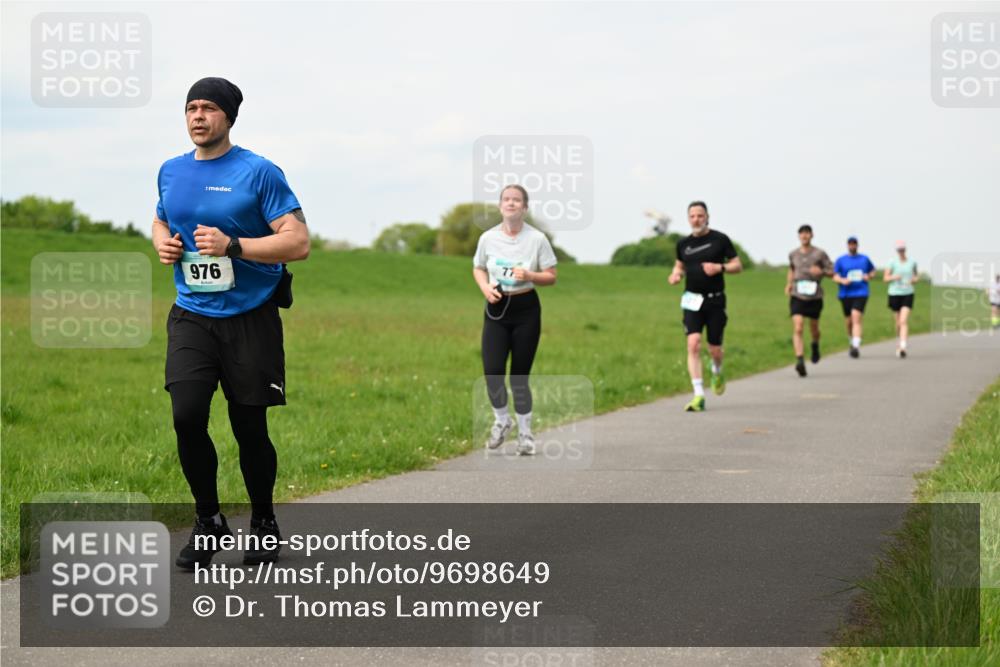 10.05.2026 - 8. Wedeler Halbmarathon Dr. Thomas Lammeyer http://msf.ph/oto/9698649 10.05.2026 11:33:48 Laufen 976 meine-sportfotos.de