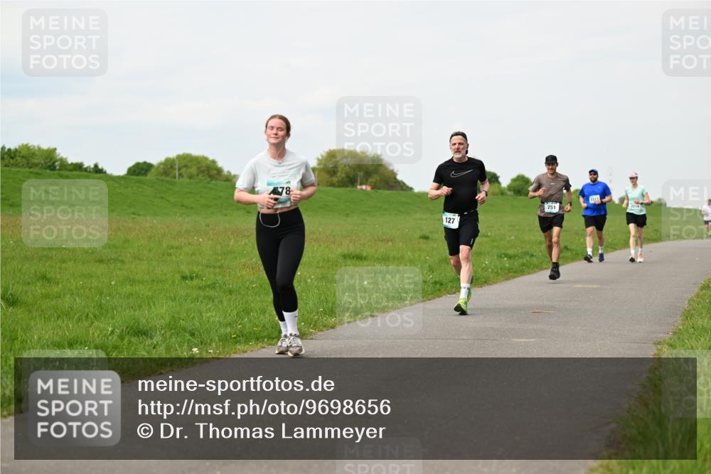 10.05.2026 - 8. Wedeler Halbmarathon Dr. Thomas Lammeyer http://msf.ph/oto/9698656 10.05.2026 11:33:49 Laufen 578, 127, 751, 2214 meine-sportfotos.de