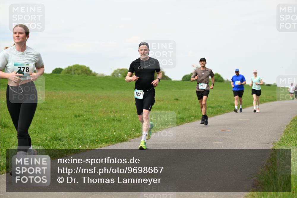 10.05.2026 - 8. Wedeler Halbmarathon Dr. Thomas Lammeyer http://msf.ph/oto/9698667 10.05.2026 11:33:51 Laufen 778, 127, 751 meine-sportfotos.de