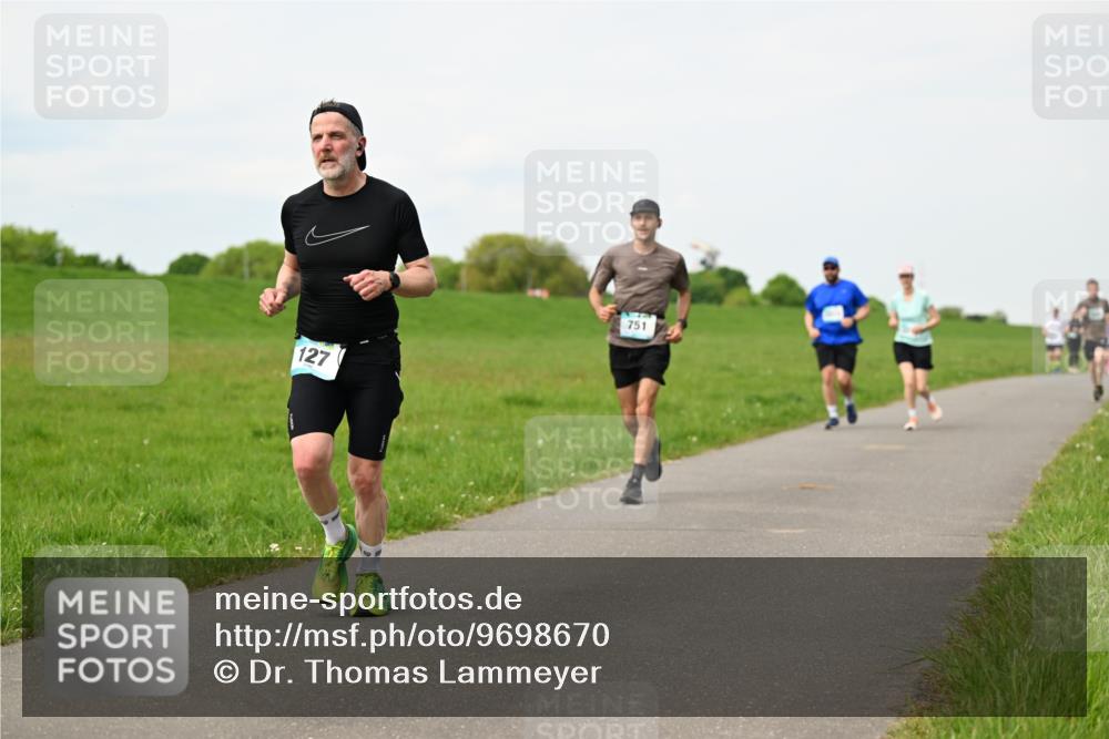 10.05.2026 - 8. Wedeler Halbmarathon Dr. Thomas Lammeyer http://msf.ph/oto/9698670 10.05.2026 11:33:52 Laufen 127, 751 meine-sportfotos.de