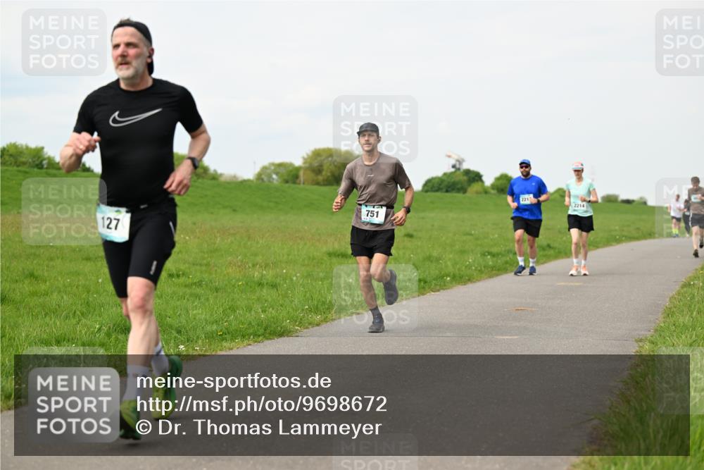 10.05.2026 - 8. Wedeler Halbmarathon Dr. Thomas Lammeyer http://msf.ph/oto/9698672 10.05.2026 11:33:52 Laufen 127, 221, 2214, 751 meine-sportfotos.de